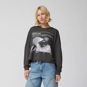 UO Deftones Boxy Cropped Graphic Top
